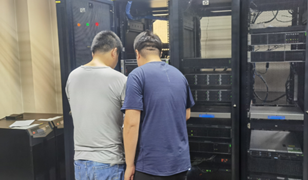 坚守，为了网络永不中断——记信息系统运行维护服务中的无言守护